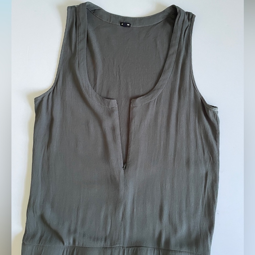 Monrow Camo Creepe Jumpsuit Sleeveless Size L - Picture 3 of 15